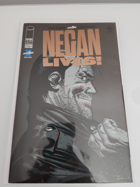 Walking Dead Negan Lives (2020) # 1 Gold Variant Cover (NM/New/unopened) (902018) 2020